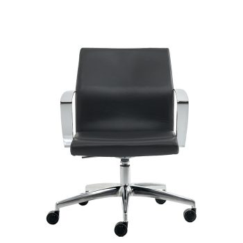 Sedia per ufficio modello Deep in pelle da davanti