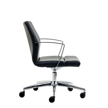 Sedia per ufficio modello Deep in pelle di lato